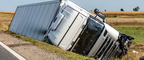 Truck driver was Self-employed and, for that Reason, had to Pay the  Damages to the Client’s Car Himself